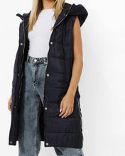 Load image into Gallery viewer, Black Long Padded Gilet