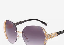Load image into Gallery viewer, Crystal Sunglasses Black