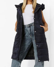 Load image into Gallery viewer, Black Long Padded Gilet